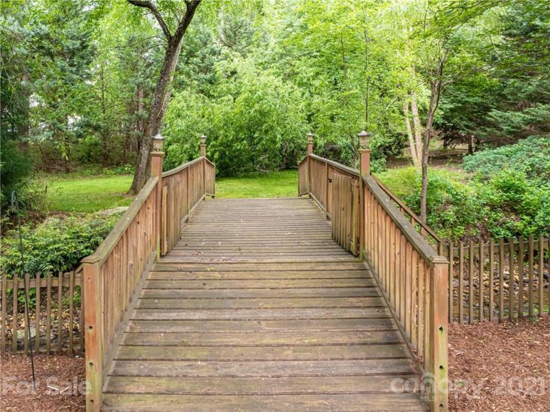 Property image 5 at 132 Carolina Bluebird Loop, Arden, NC 28704