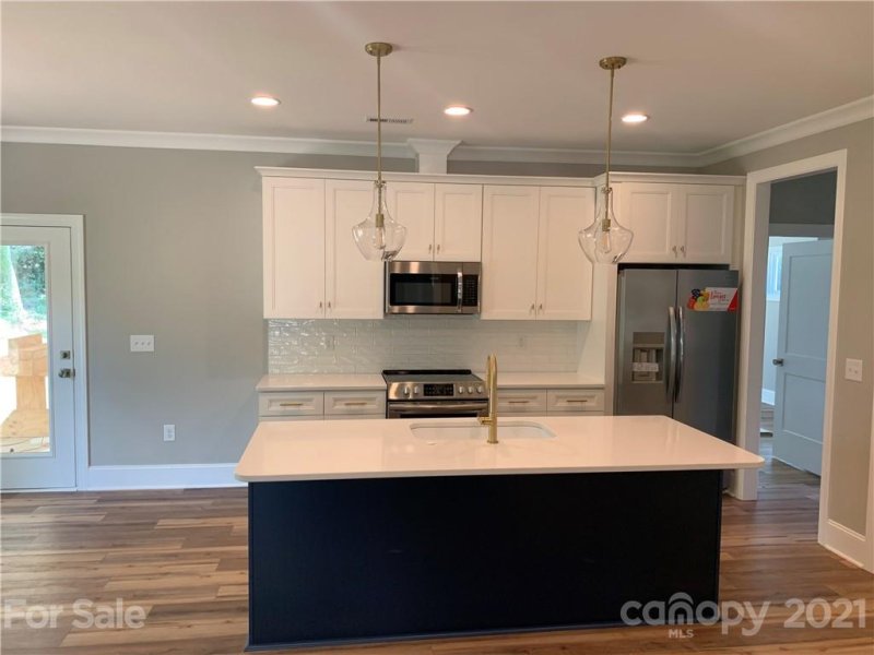 Property image 2 at 2409 Park Lane, Charlotte, NC 28214