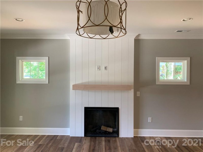 Property image 3 at 2409 Park Lane, Charlotte, NC 28214