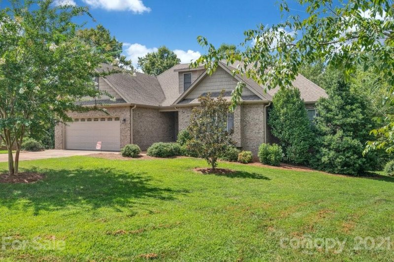 Property image 3 at 228 Donsdale Drive, Statesville, NC 28625