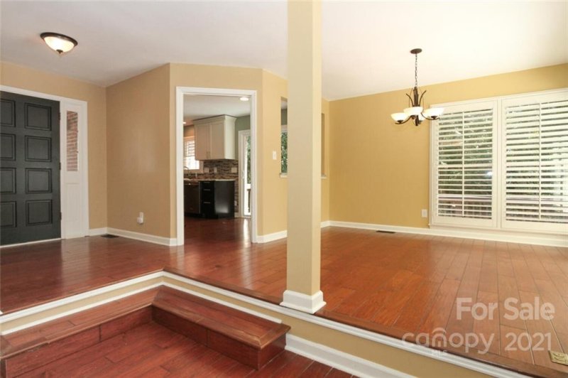 Property image 4 at 4909 Sanderson Lane, Charlotte, NC 28226