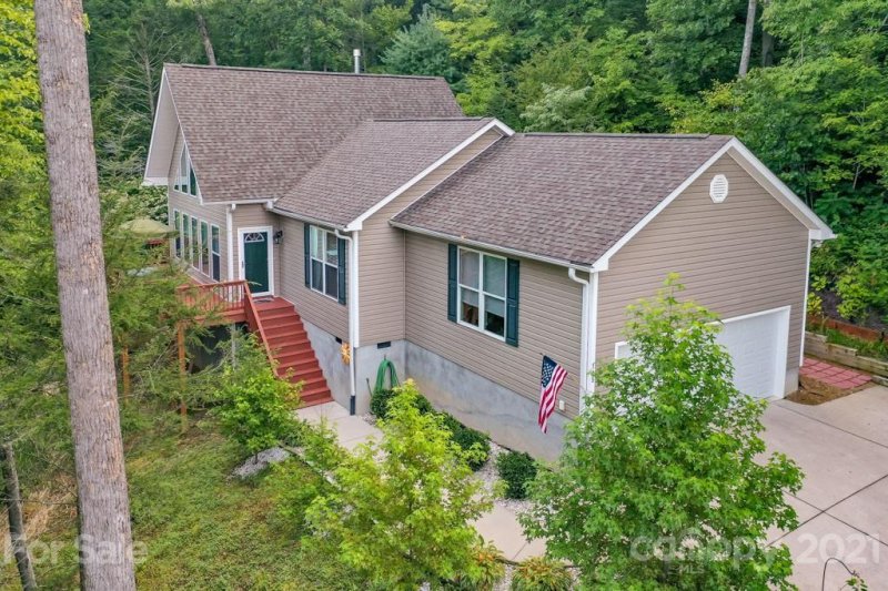 105 Twisted Birch Drive