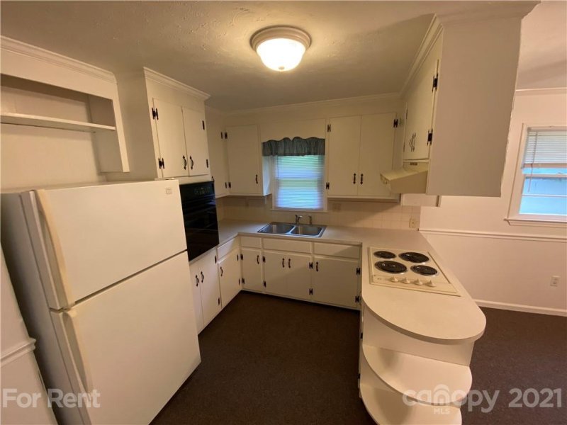 Property image 2 at 355 South Circle, Concord, NC 28027