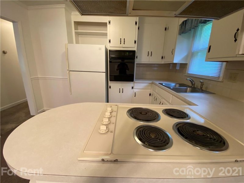 Property image 3 at 355 South Circle, Concord, NC 28027