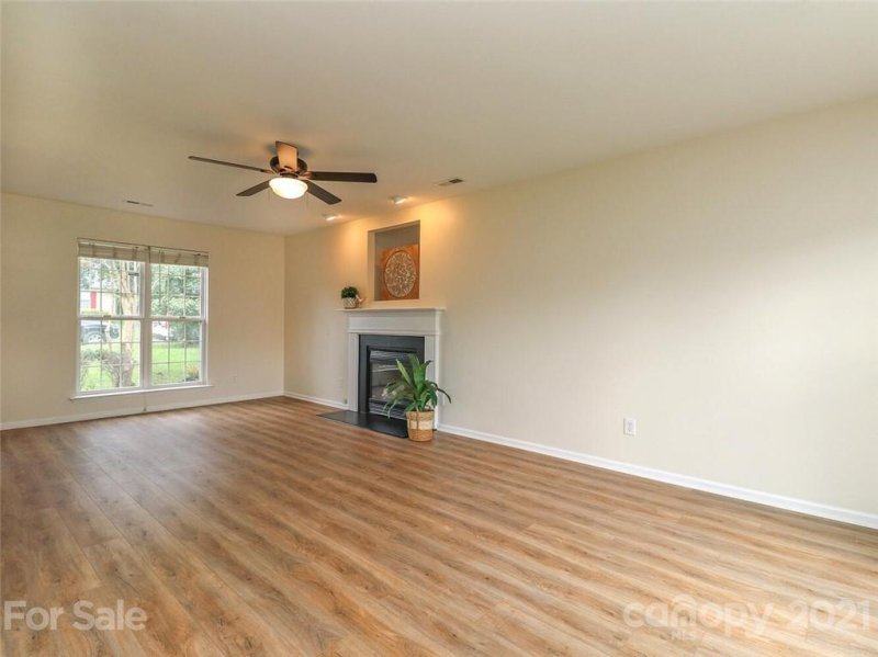 Property image 4 at 5027 Weatherly Way, Stallings, NC 28104