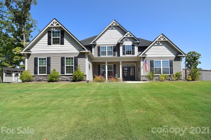 2601 Lakefront Drive