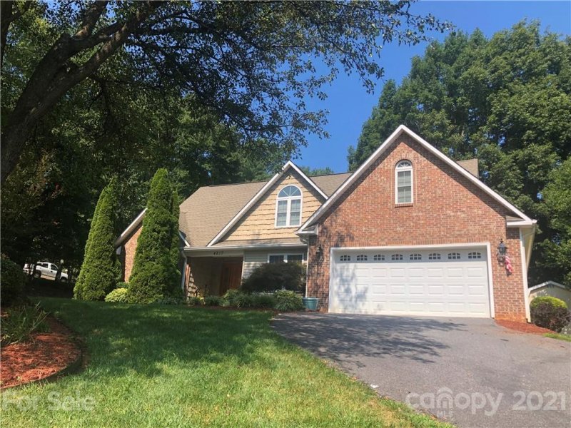 Property image 2 at 4217 Hemingway Drive, Hickory, NC 28601