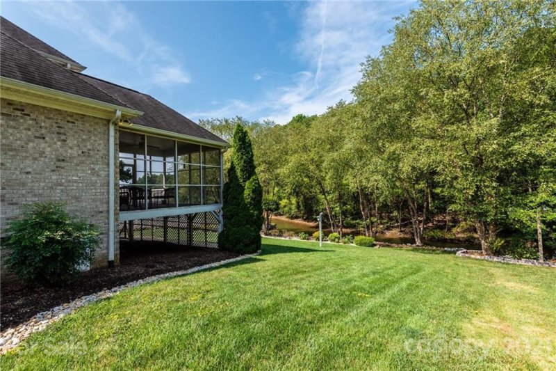 Property image 5 at 9221 Belle Pines Court, Sherrills Ford, NC 28673