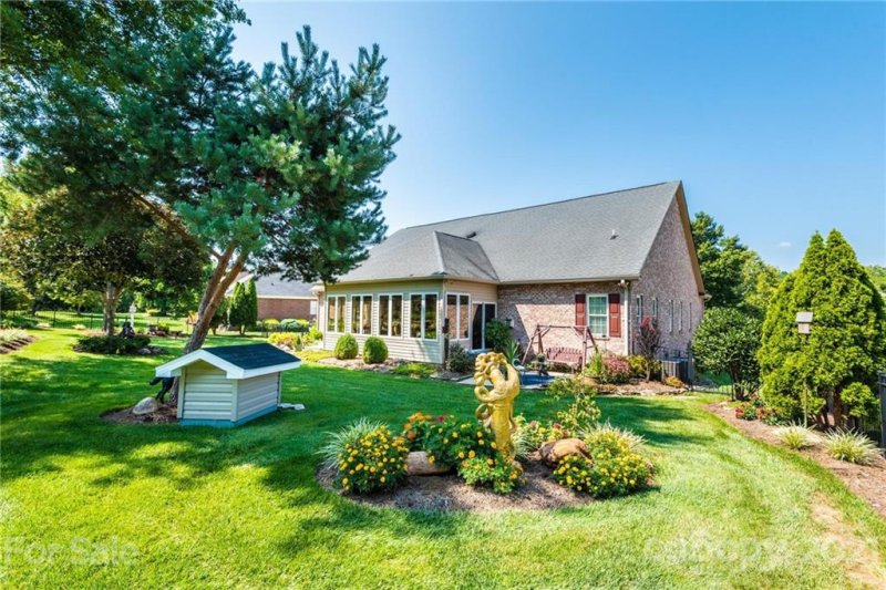 Property image 5 at 1192 Bugle Lane, Newton, NC 28658