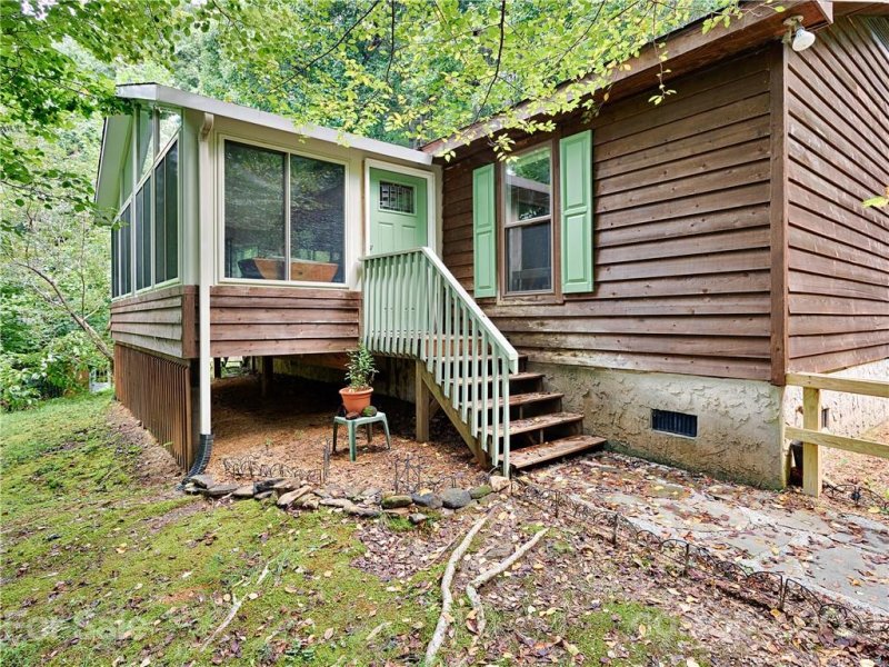 2 Bartlett Mountain Road