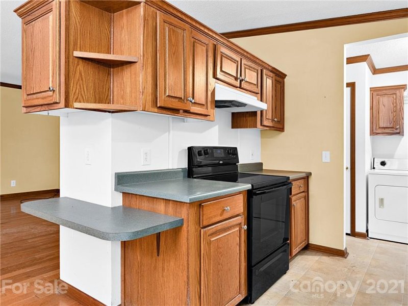 Property image 3 at 2 Bartlett Mountain Road, Asheville, NC 28805