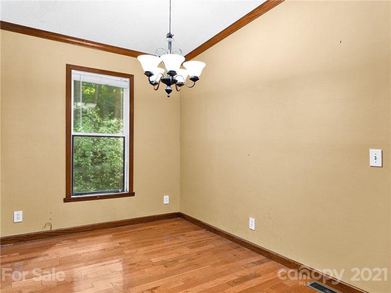 Property image 5 at 2 Bartlett Mountain Road, Asheville, NC 28805