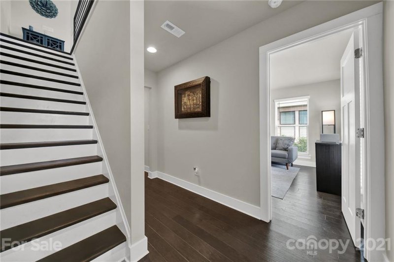 Property image 3 at 1539 Duckworth Avenue, Charlotte, NC 28208