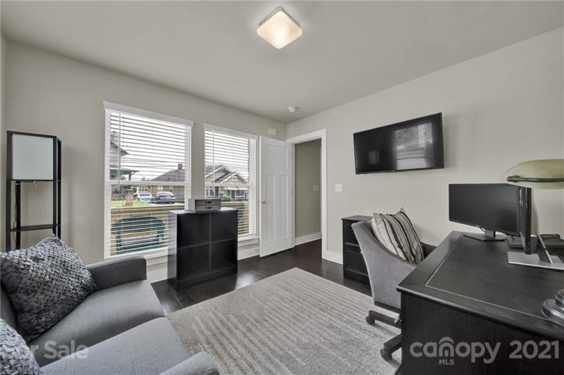 Property image 5 at 1539 Duckworth Avenue, Charlotte, NC 28208