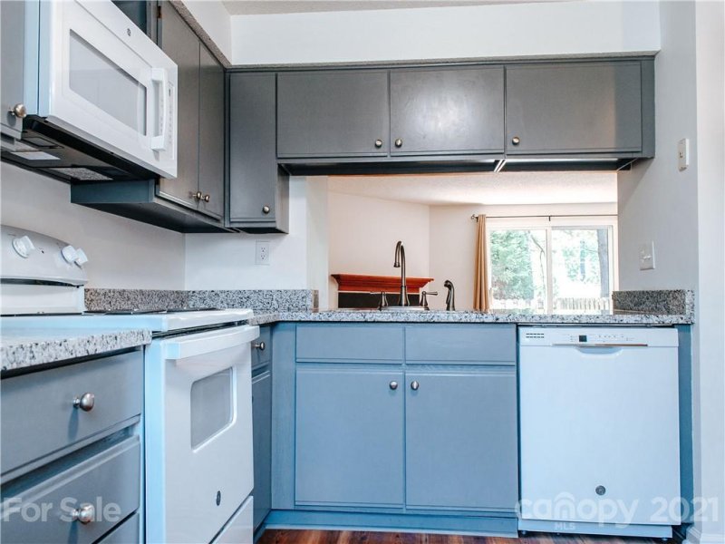 Property image 3 at 9618 Vinca Circle, Charlotte, NC 28213