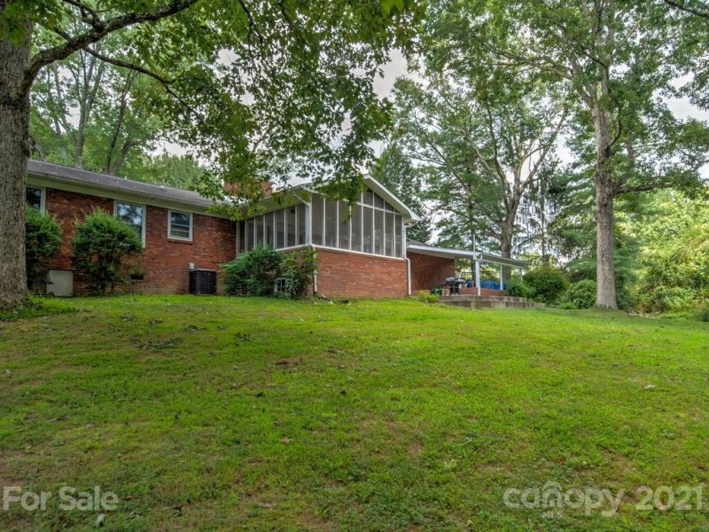 Property image 3 at 3135 Magnolia Drive, Hendersonville, NC 28792