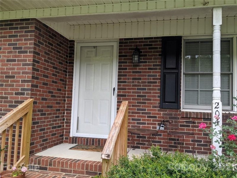 Property image 2 at 204 Rock Creek Drive, Lincolnton, NC 28092