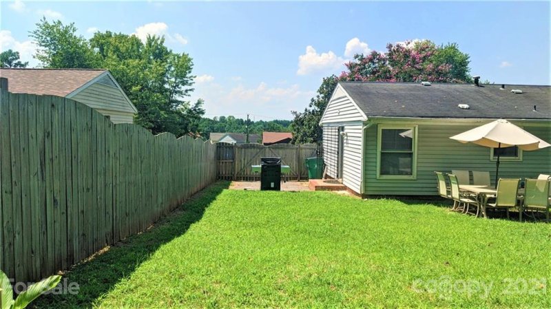 Property image 4 at 815 Big River Road, Charlotte, NC 28216