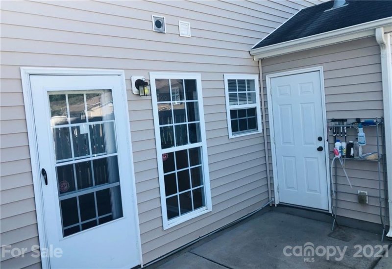 Property image 4 at 2619 Meadow Knoll Drive, Charlotte, NC 28269