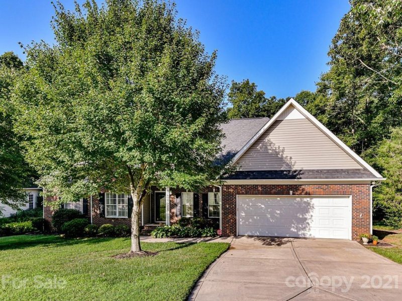 Property image 2 at 1540 Hawthorne Drive, Indian Trail, NC 28079