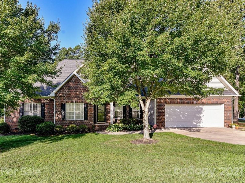 Property image 3 at 1540 Hawthorne Drive, Indian Trail, NC 28079