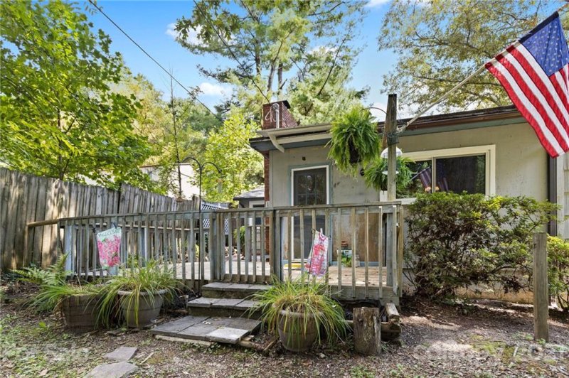 Property image 4 at 201 S Oconeechee Avenue, Black Mountain, NC 28711