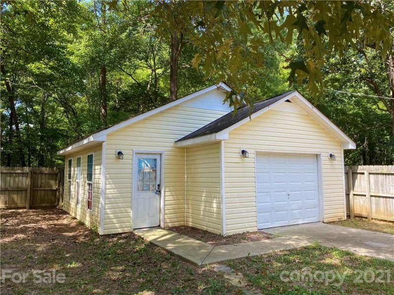 Property image 3 at 6617 1st Avenue, Indian Trail, NC 28079