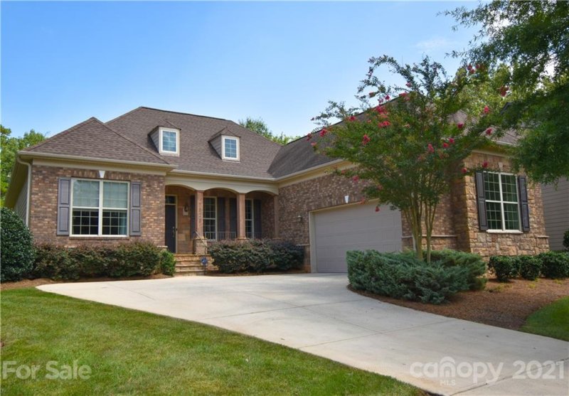 7325 Edenbridge Lane