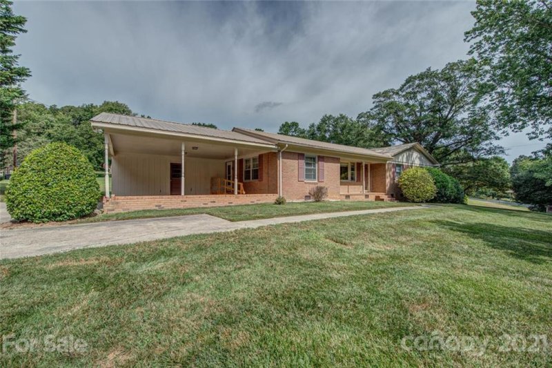 Property image 2 at 311 Rollingwood Drive, Stanley, NC 28164