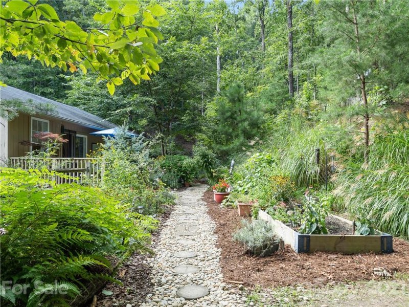 Property image 3 at 85 Charity Branch Drive, Saluda, NC 28773