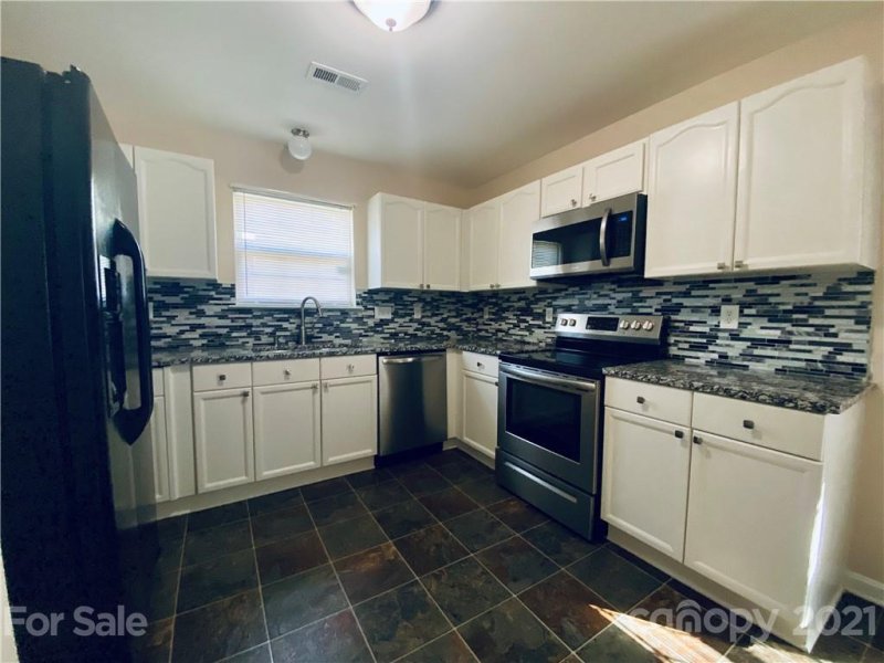 Property image 3 at 2116 Lauren Elizabeth Court, Charlotte, NC 28214