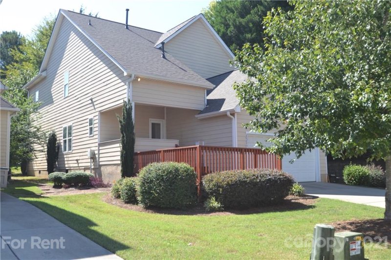 Property image 2 at 20245 Harroway Drive, Cornelius, NC 28031