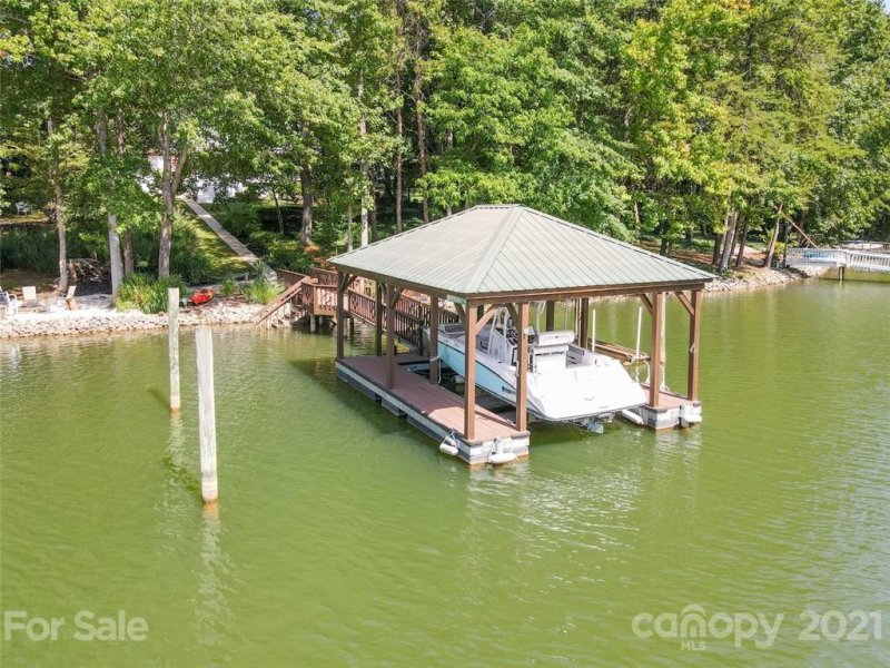 Property image 3 at 125 Wynswept Drive, Mooresville, NC 28117