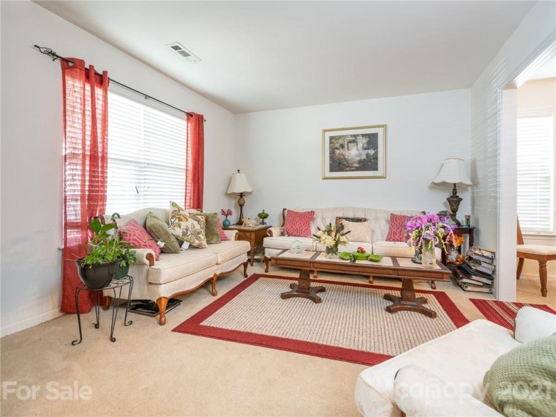 Property image 5 at 2014 Darbywine Drive, Charlotte, NC 28216