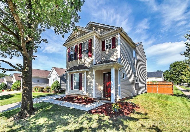 Property image 4 at 2804 Fountaingrass Lane, Charlotte, NC 28269