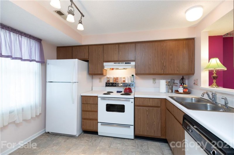 Property image 3 at 7340 Pebblestone Drive, Charlotte, NC 28212