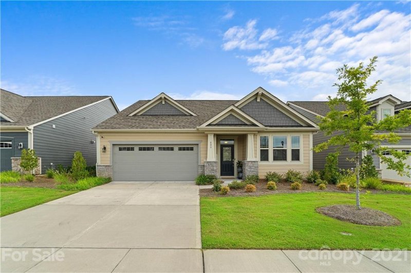 Property image 2 at 809 Cadence Park Place, Tega Cay, SC 29708