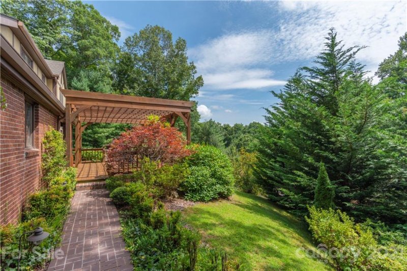 Property image 3 at 474 Scenic Circle, Waynesville, NC 28786