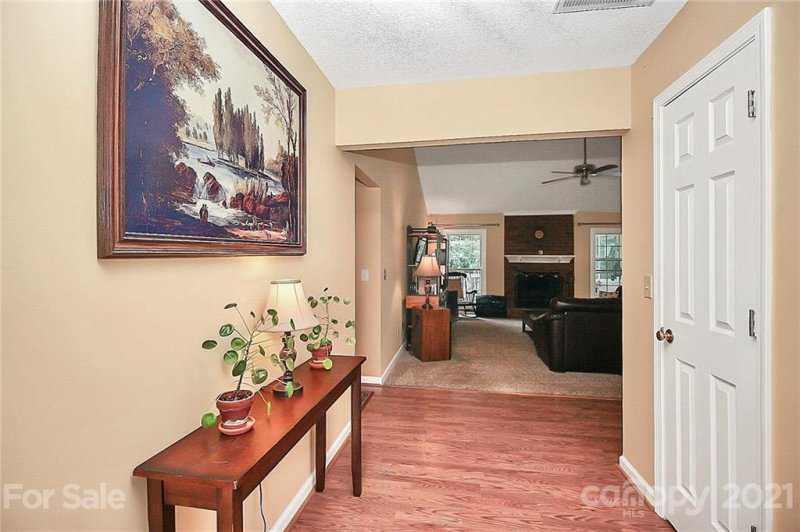 Property image 3 at 10112 Crayton Drive, Charlotte, NC 28269