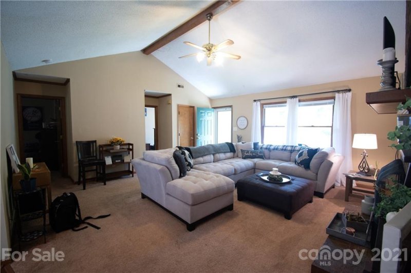 Property image 4 at 7211 Rockwood Forest Lane, Charlotte, NC 28212