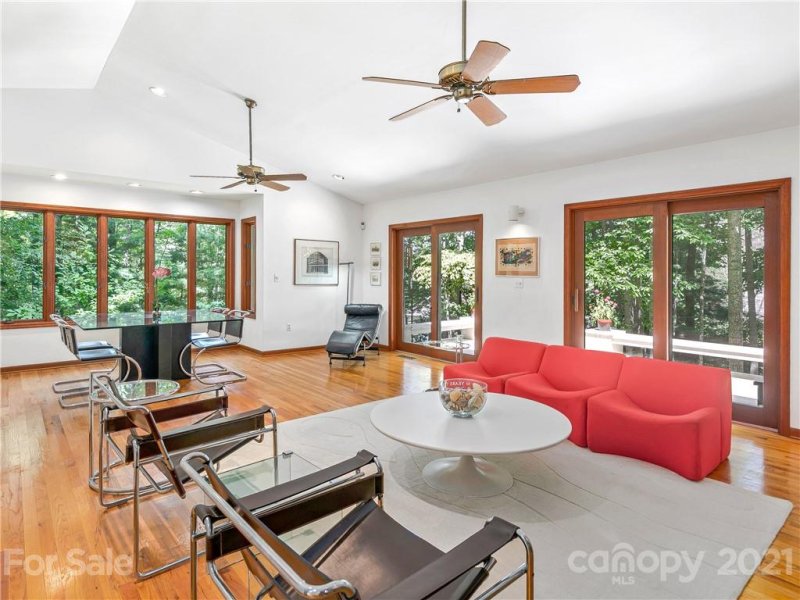 Property image 4 at 323 Cedar Crest Drive, Asheville, NC 28803