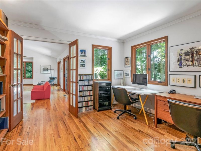 Property image 5 at 323 Cedar Crest Drive, Asheville, NC 28803