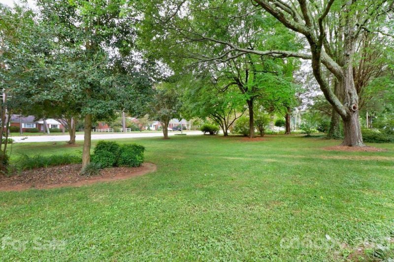 Property image 4 at 1616 Statesville Boulevard, Salisbury, NC 28144