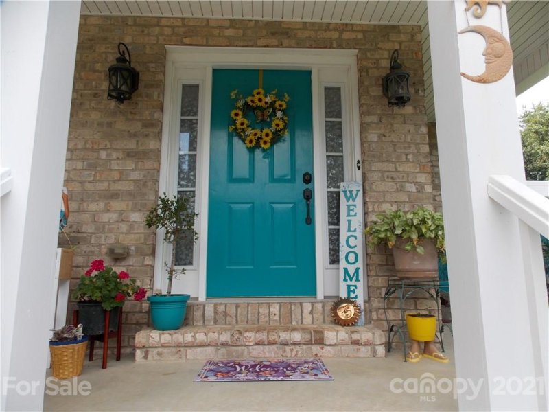 Property image 3 at 6011 Dockside Drive, Hickory, NC 28601