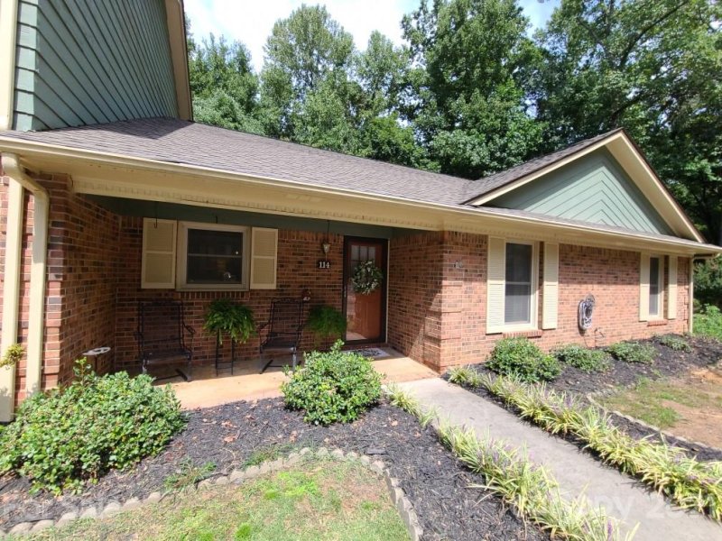 114 Ashbrook Drive