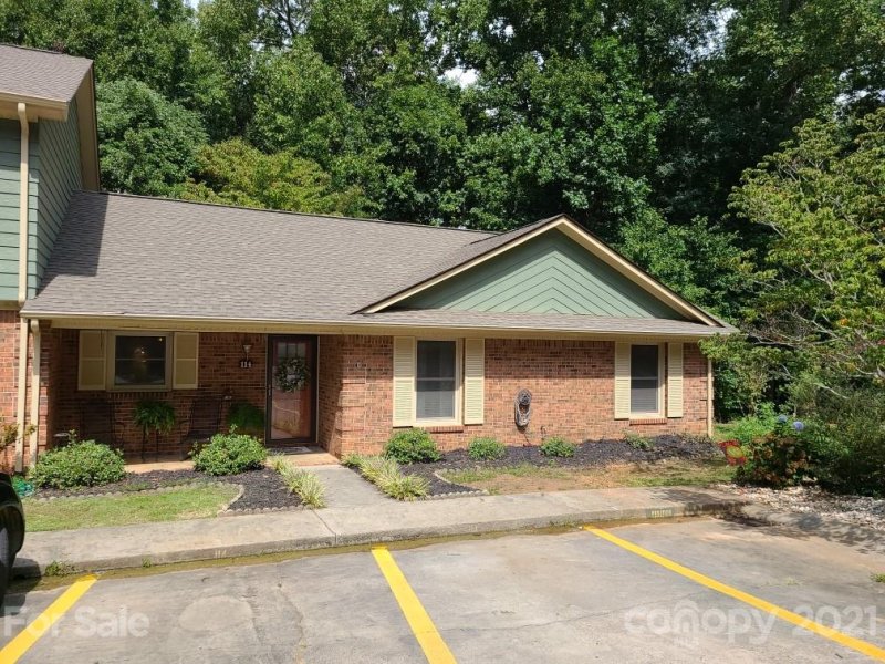 Property image 2 at 114 Ashbrook Drive, Fort Mill, SC 29715
