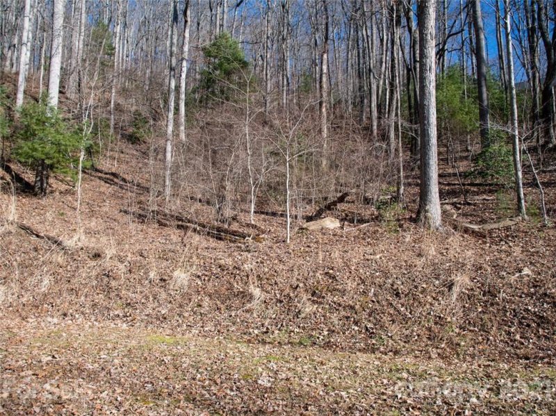 Property image 2 at 67 Giffords Lane, Asheville, NC 28803