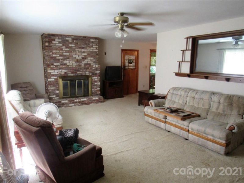 Property image 4 at 59 Sheppard Drive, Asheville, NC 28806