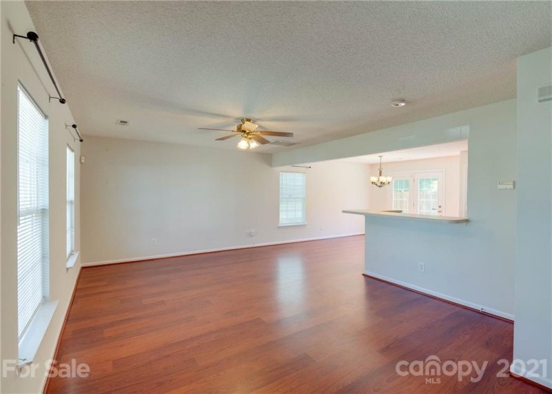 Property image 4 at 10538 Katie Creek Court, Charlotte, NC 28213