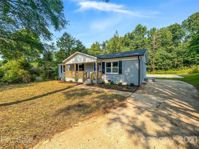 Property image 3 at 1710 Northwoods Drive, Kings Mountain, NC 28086
